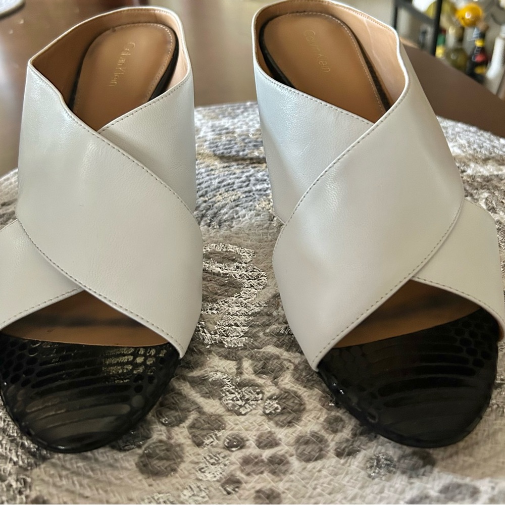 Calvin Klein White and Black Crisscross Slide Sandals